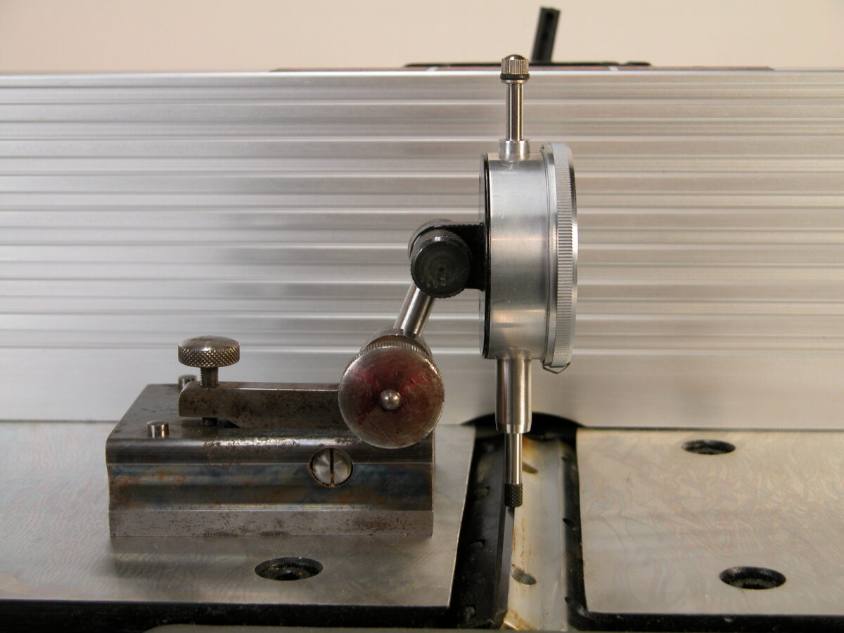 Jointer knife adjustment jig Irrelevant Tech